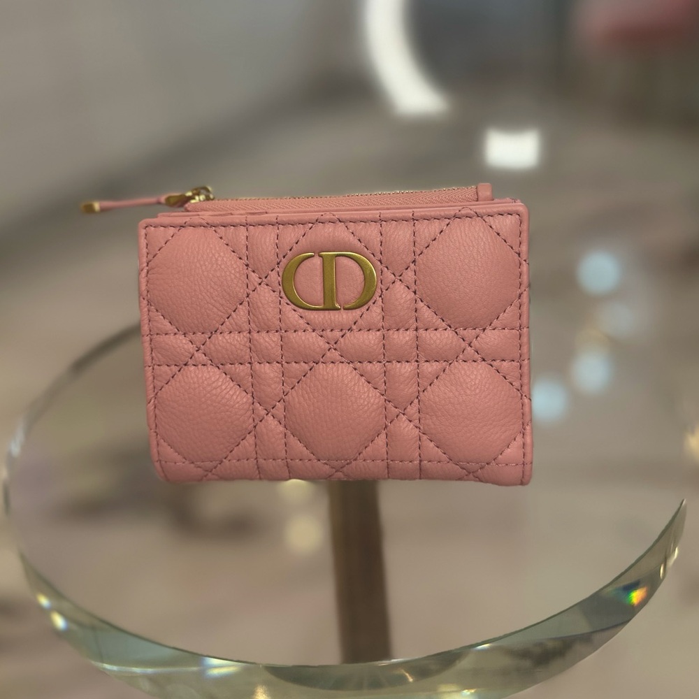 ๐SOLD๐ New Dior Caro Dahlia Wallet in Antique Pink - Picture 1 of 13